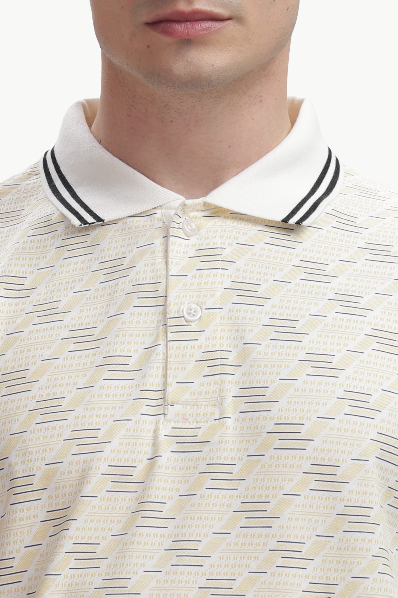 Ivory Pattern Polo, collar detail